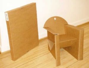 Fauteuil pour enfant en carton